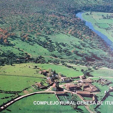 Holiday home Complejo Rural Dehesa De Ituero *